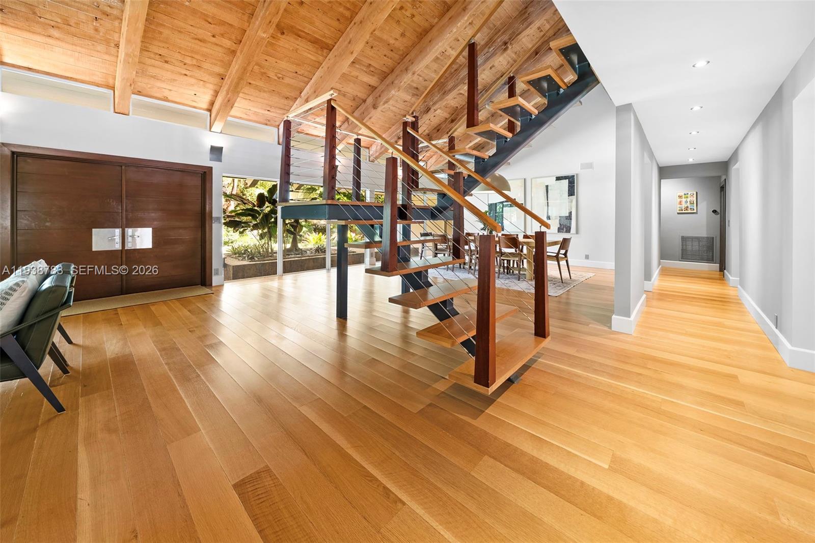 5520 Oakwood Ln Coral Gables, FL 33156