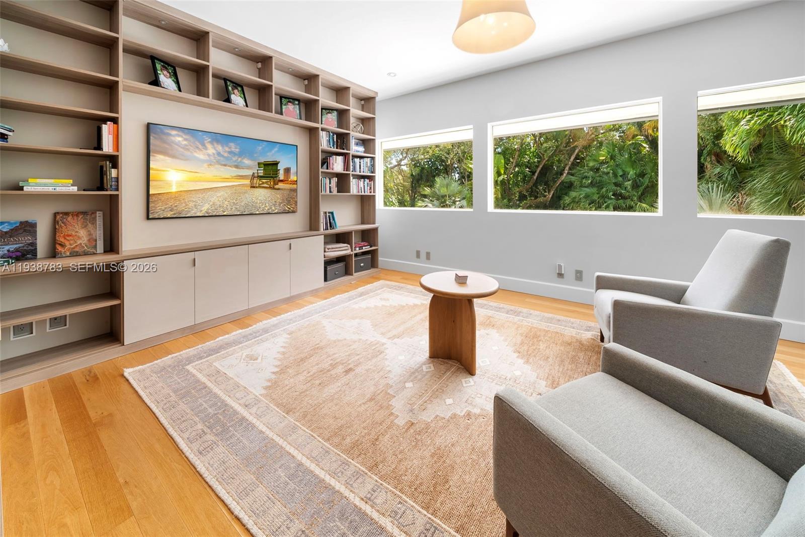 5520 Oakwood Ln Coral Gables, FL 33156