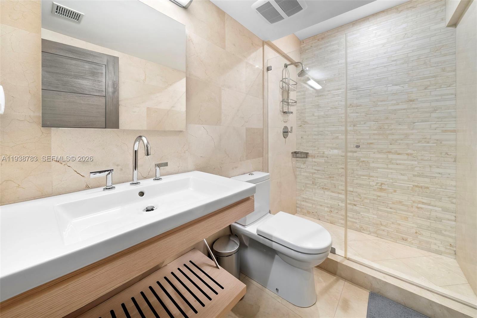 5520 Oakwood Ln Coral Gables, FL 33156