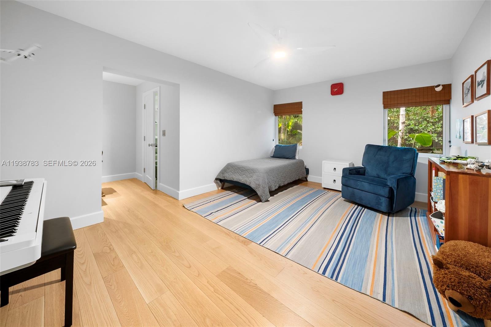 5520 Oakwood Ln Coral Gables, FL 33156