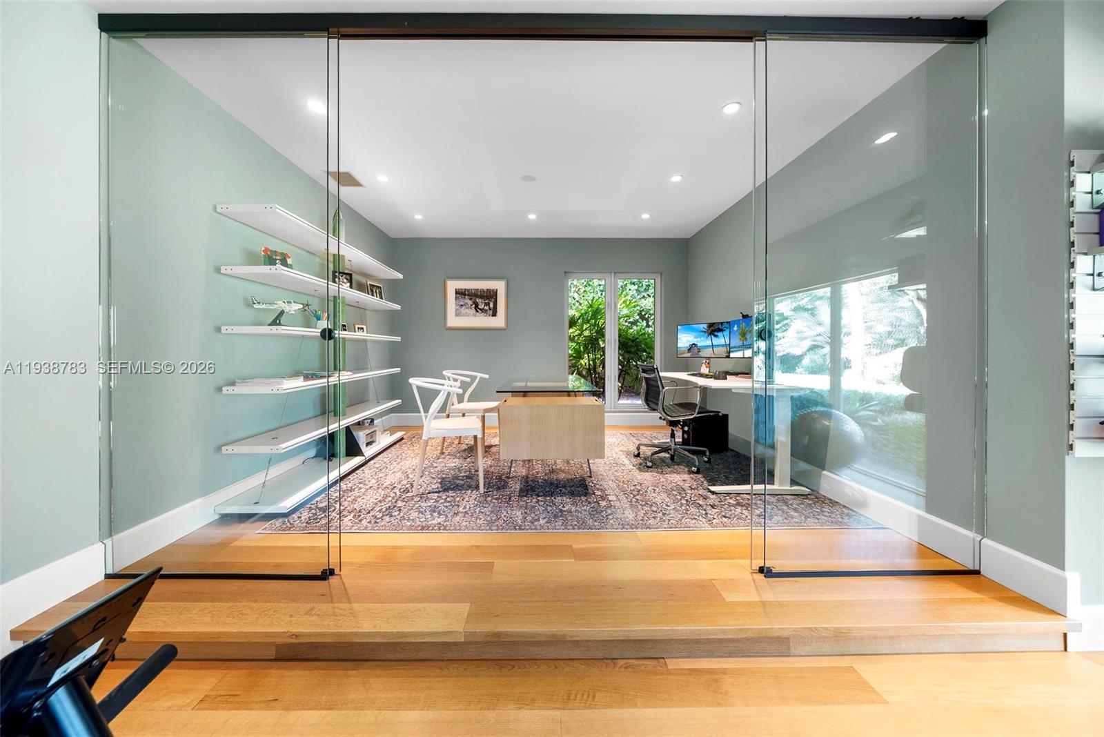 5520 Oakwood Ln Coral Gables, FL 33156