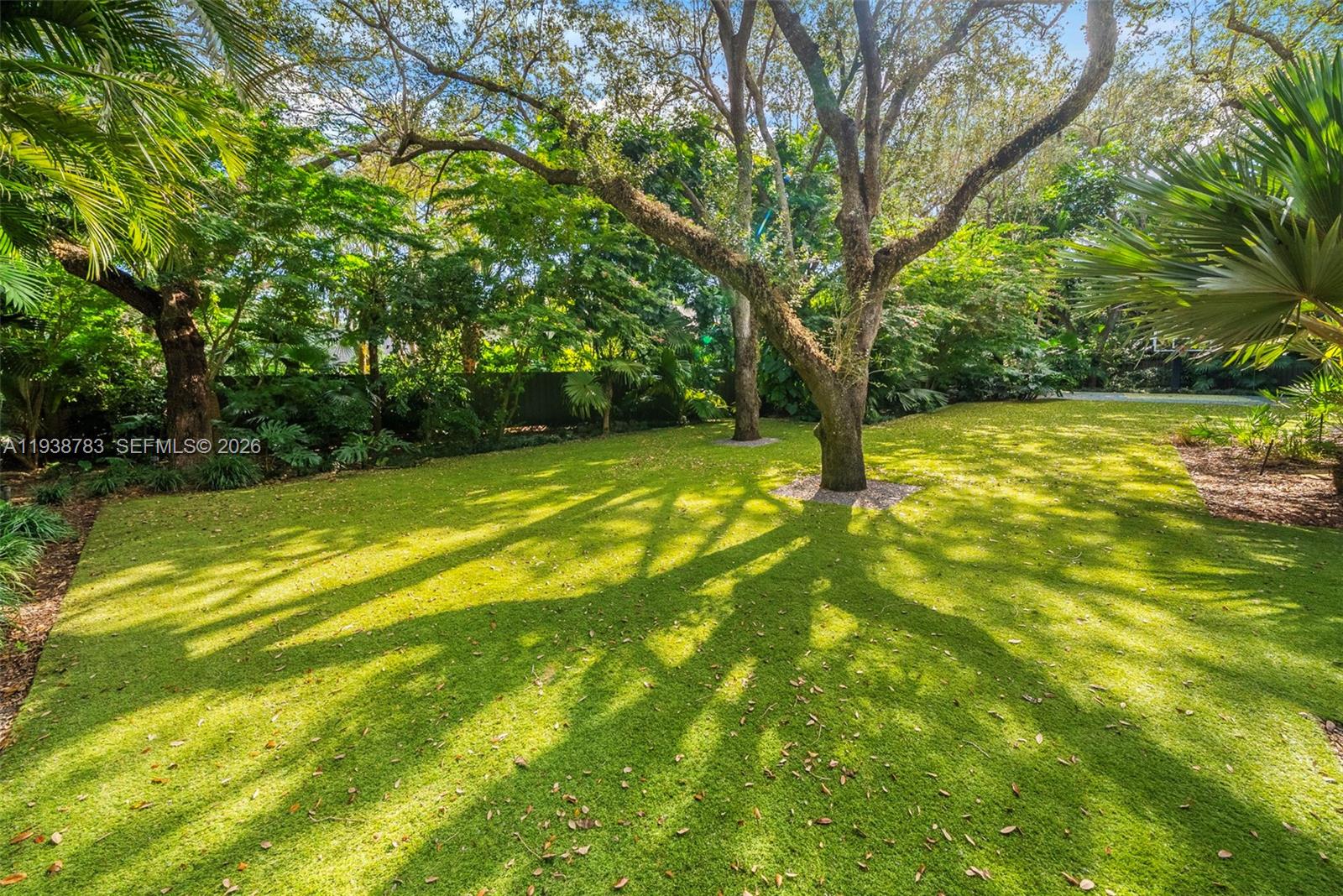 5520 Oakwood Ln Coral Gables, FL 33156