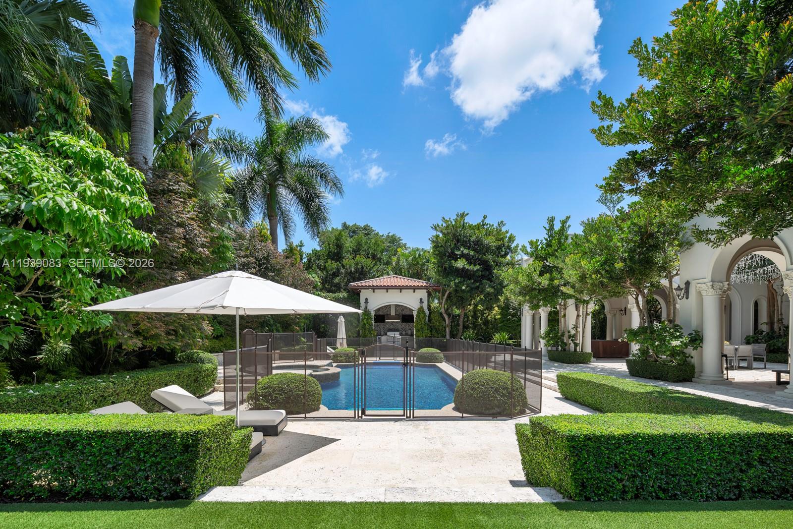 7275 Old Cutler Rd Coral Gables, FL 33143