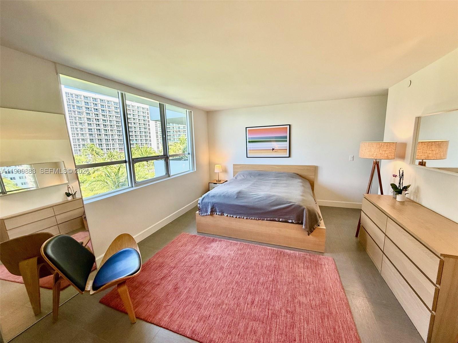 image Flamingo South Beach11