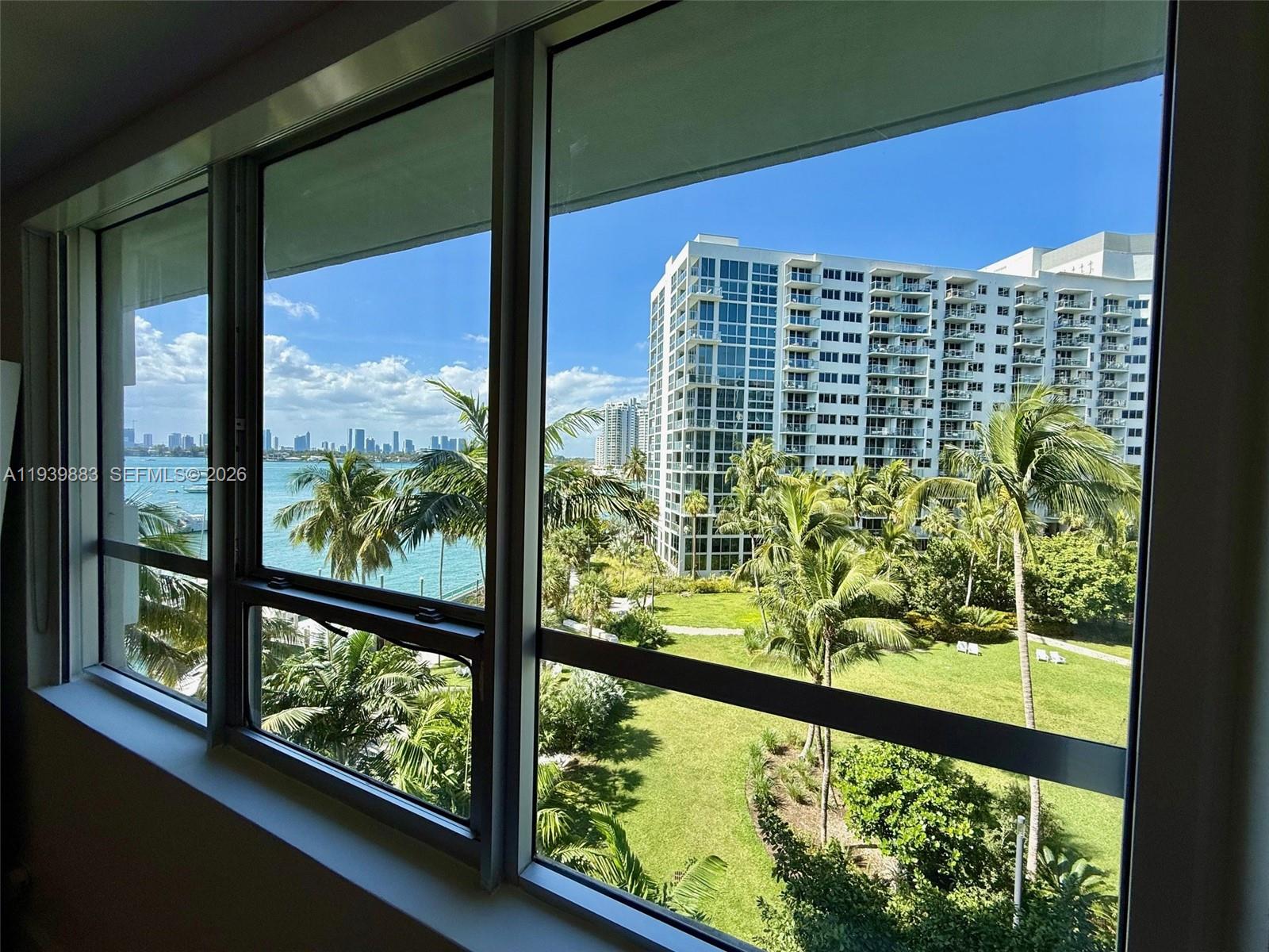 image Flamingo South Beach12