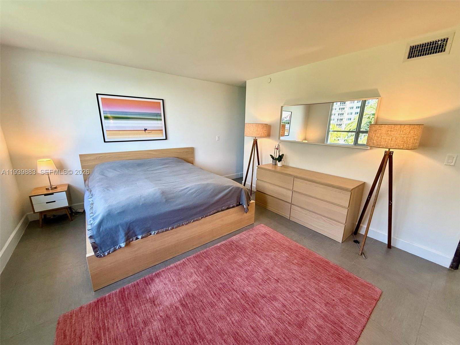 image Flamingo South Beach13