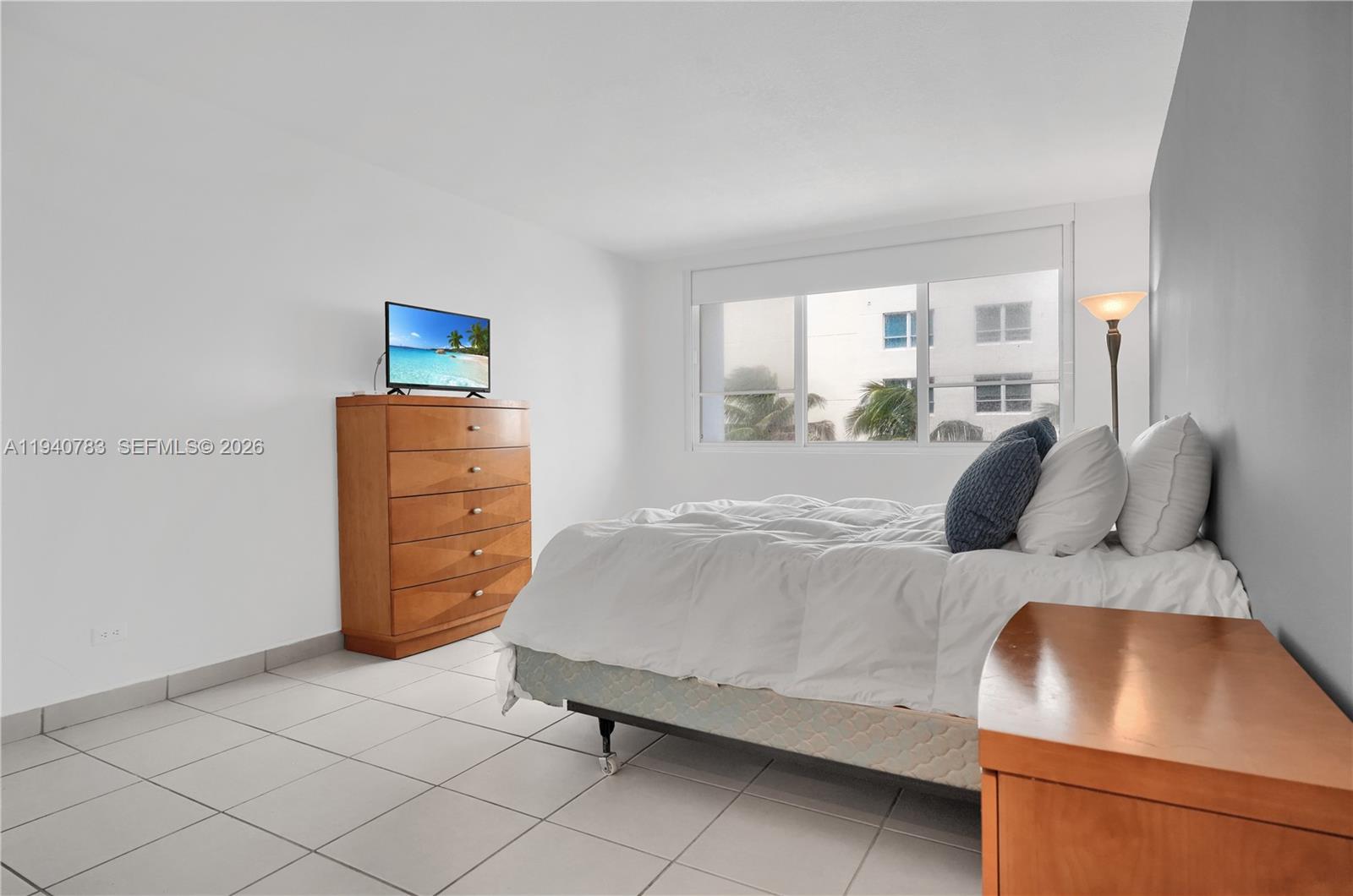 5005 Collins Ave #824 Miami Beach, FL 33140