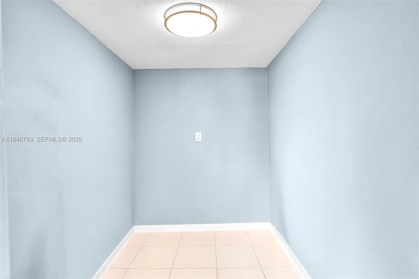 5005 Collins Ave #824 Miami Beach, FL 33140