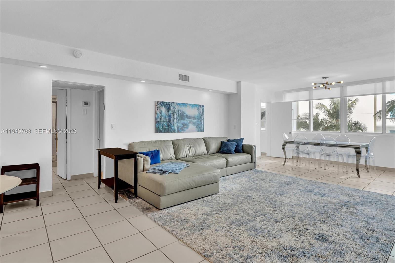 5005 Collins Ave #824 Miami Beach, FL 33140