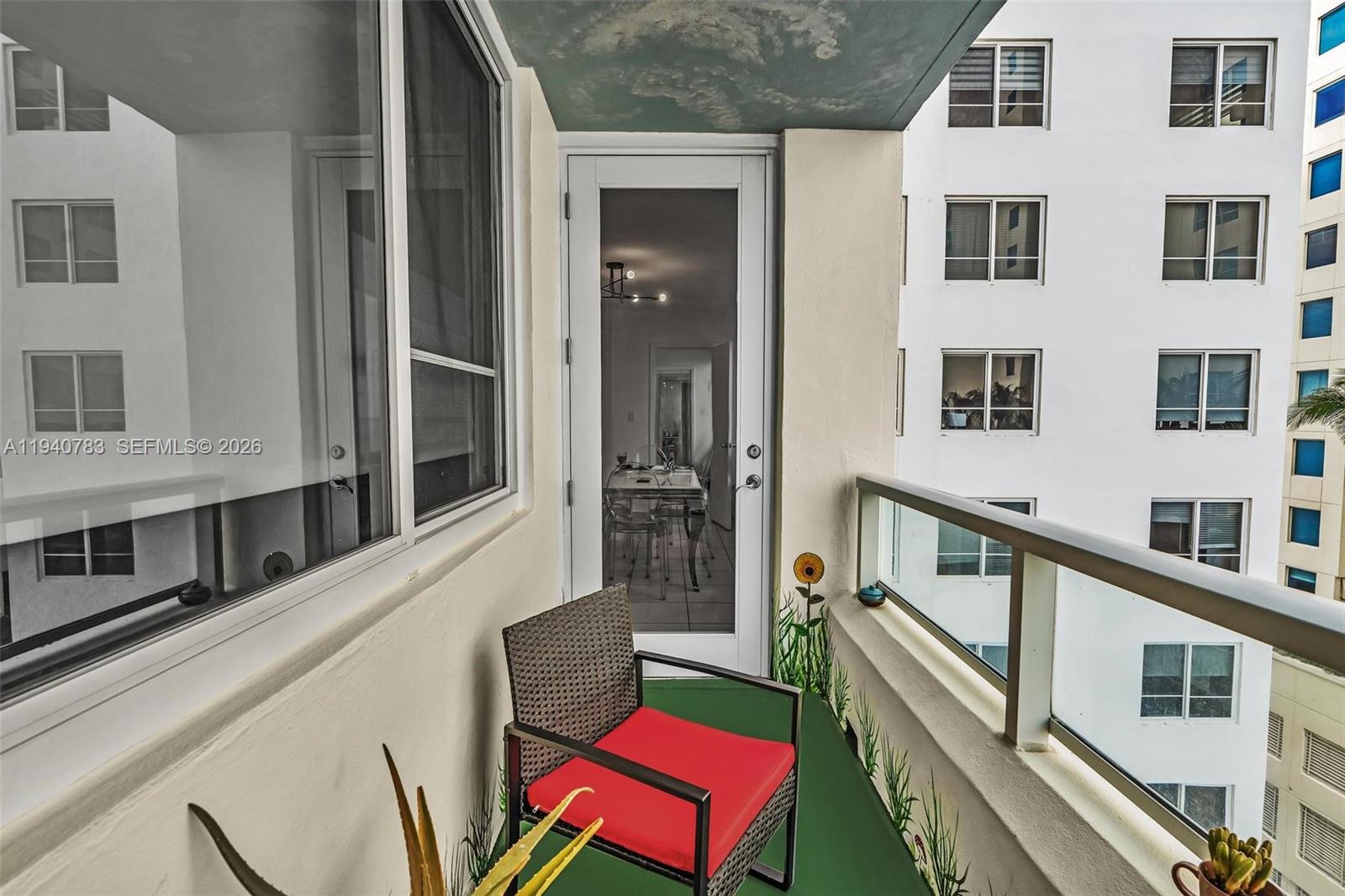 5005 Collins Ave #824 Miami Beach, FL 33140