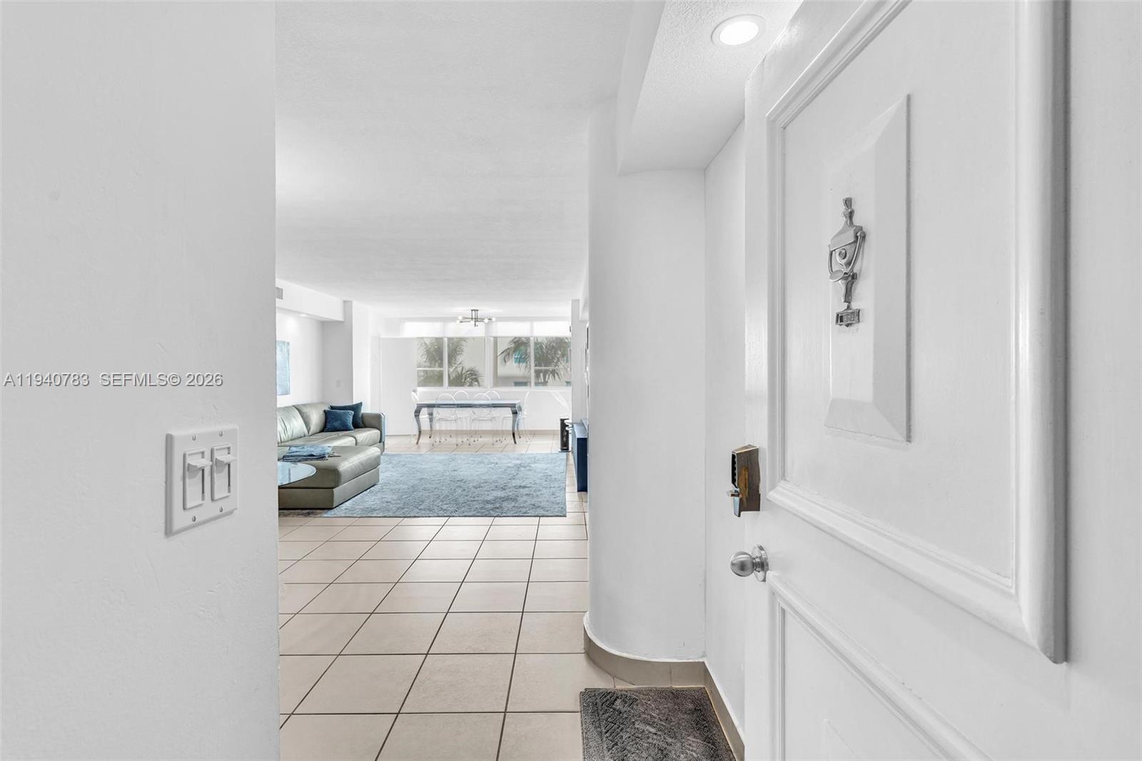 5005 Collins Ave #824 Miami Beach, FL 33140