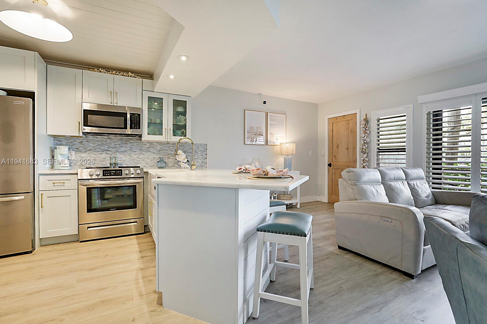 1605 S Us Hwy 1 #V6-102 Jupiter, FL 33477