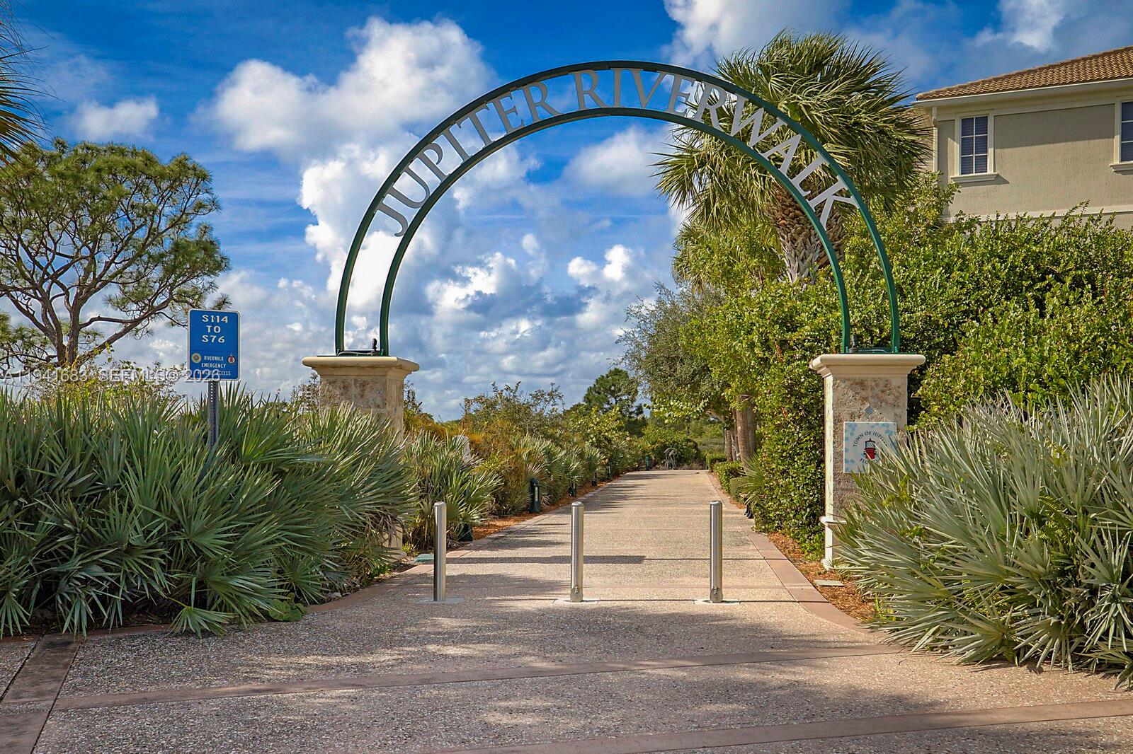 1605 S Us Hwy 1 #V6-102 Jupiter, FL 33477