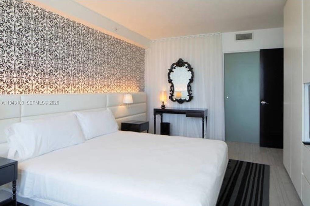 1100 West Ave #1401 Miami Beach, FL 33139