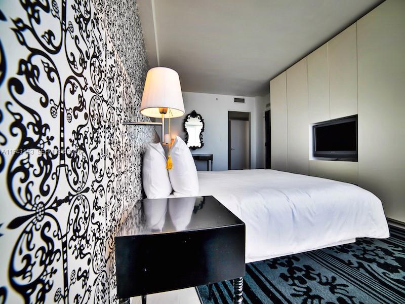 1100 West Ave #1401 Miami Beach, FL 33139