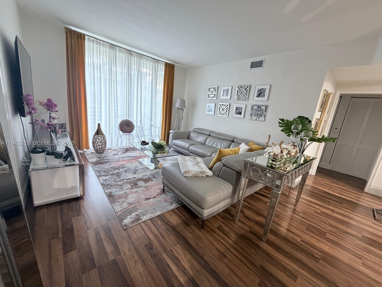 image Venture At Aventura4