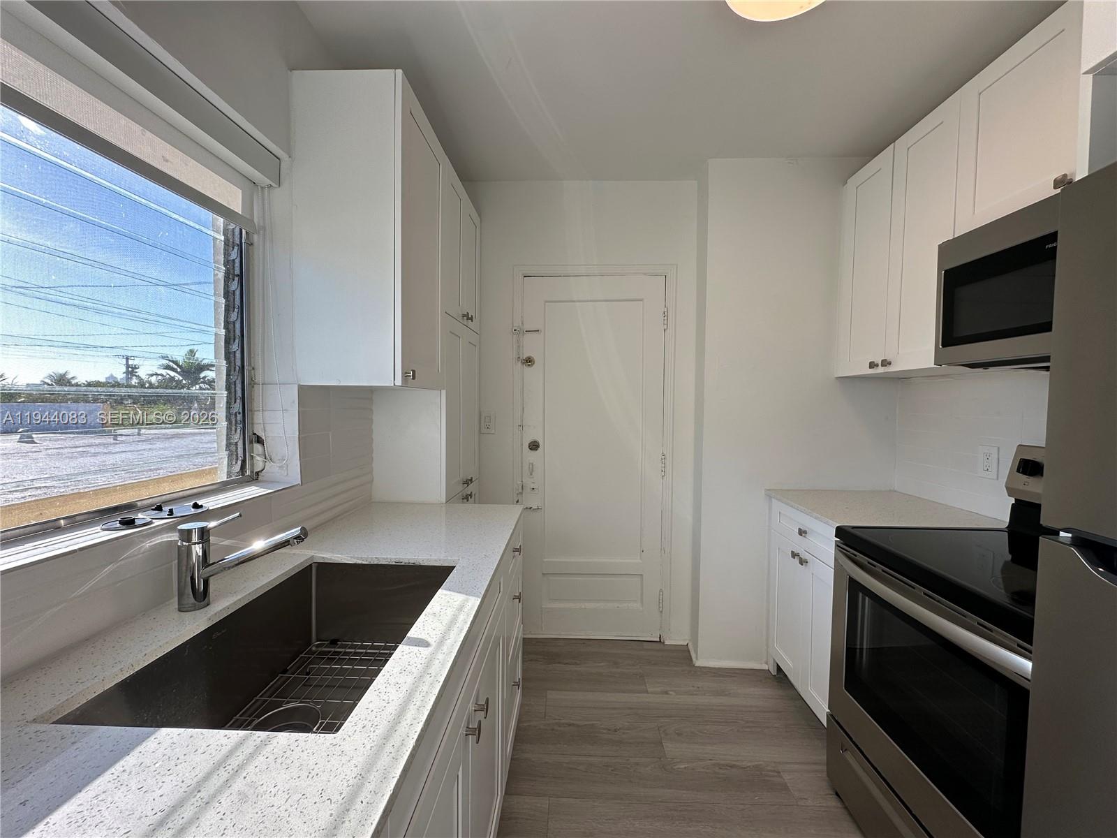 1910 Biarritz Dr #3 Miami Beach, FL 33141