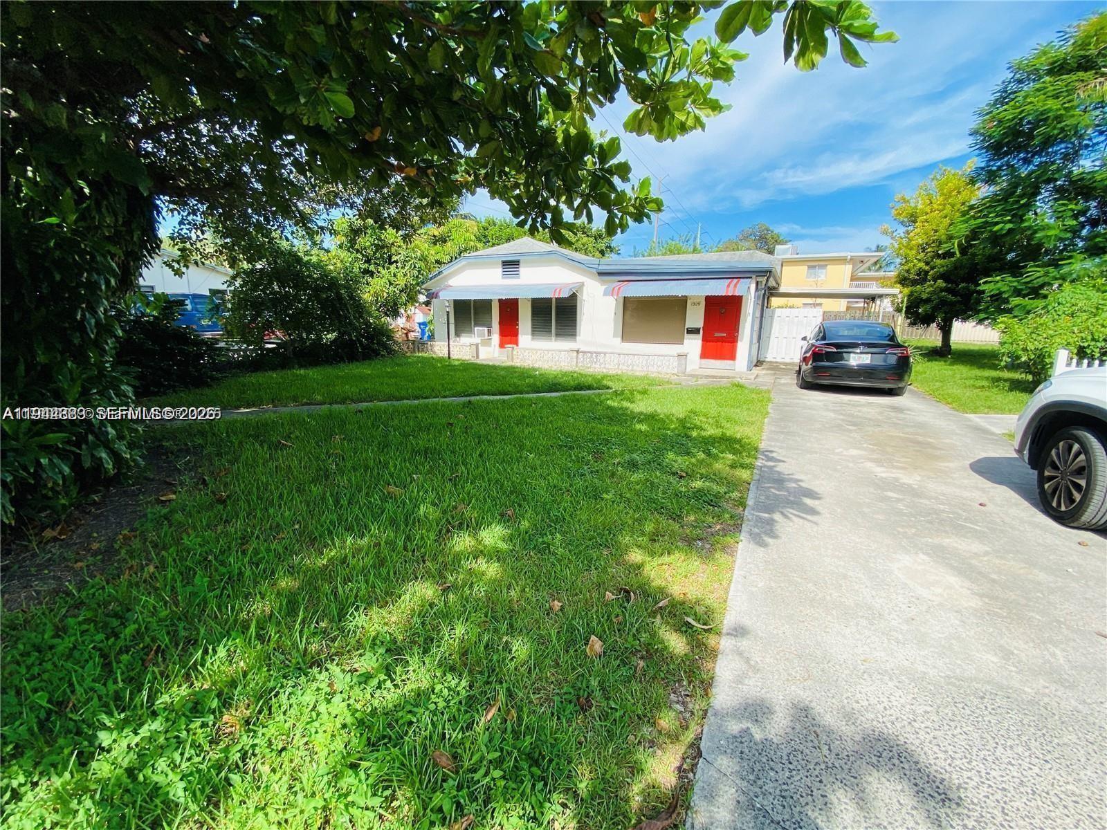 1309 N 24th Ave Hollywood, FL 33020