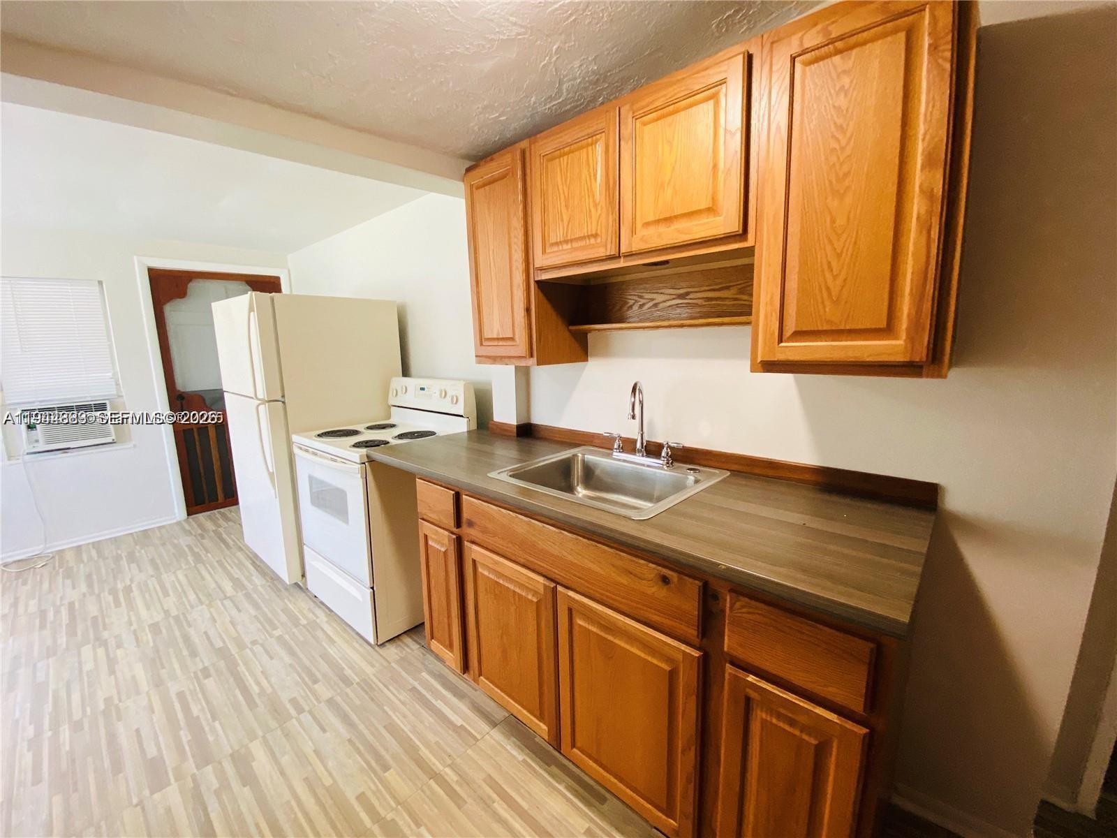 1309 N 24th Ave Hollywood, FL 33020