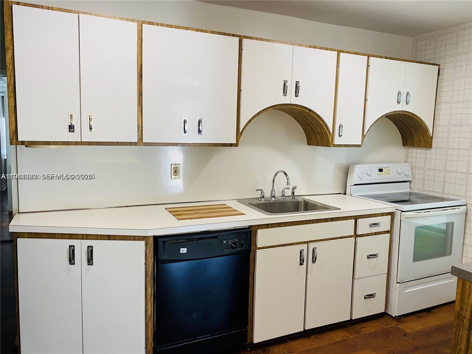 1309 N 24th Ave Hollywood, FL 33020