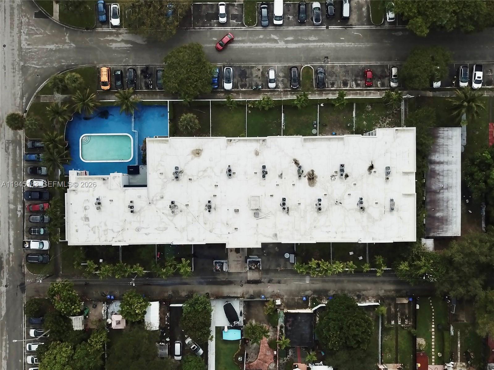 2175 NE 170th St #108 North Miami Beach, FL 33162