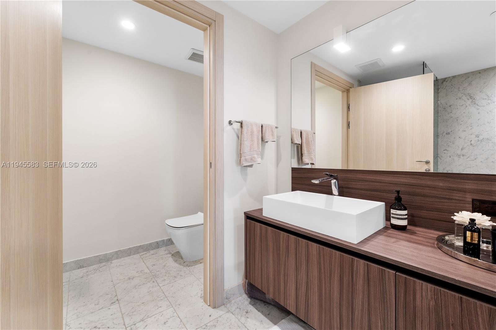 image Brickell Flatiron17