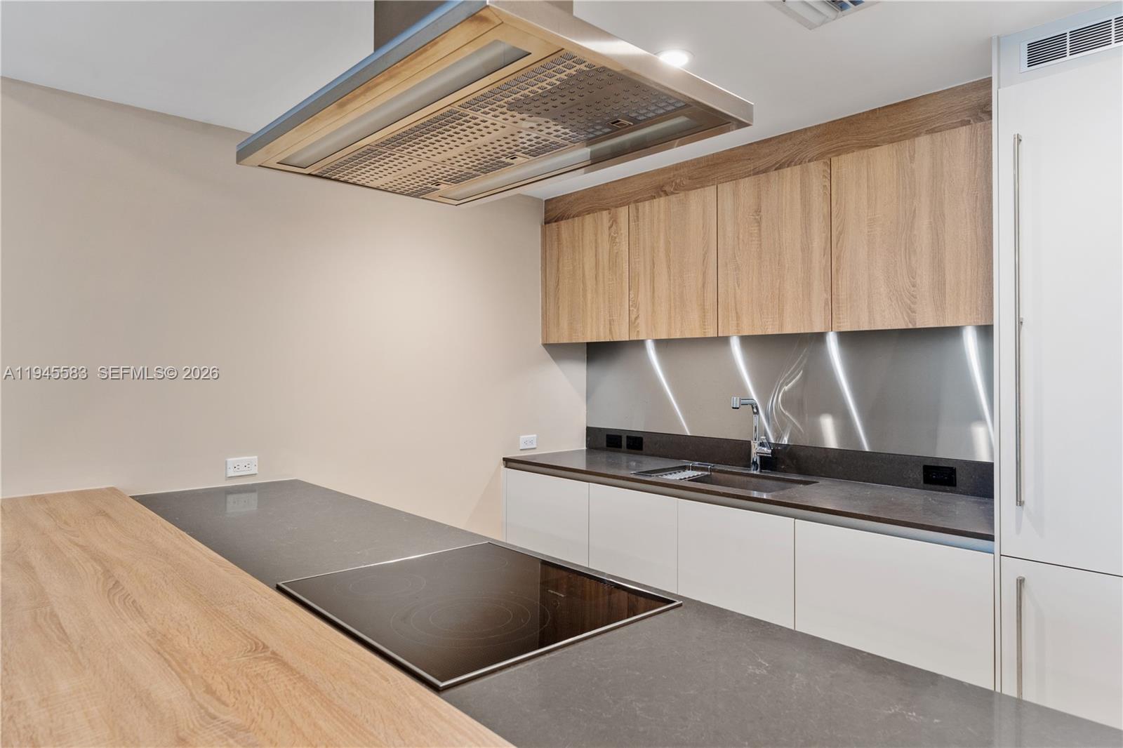 image Brickell Flatiron5