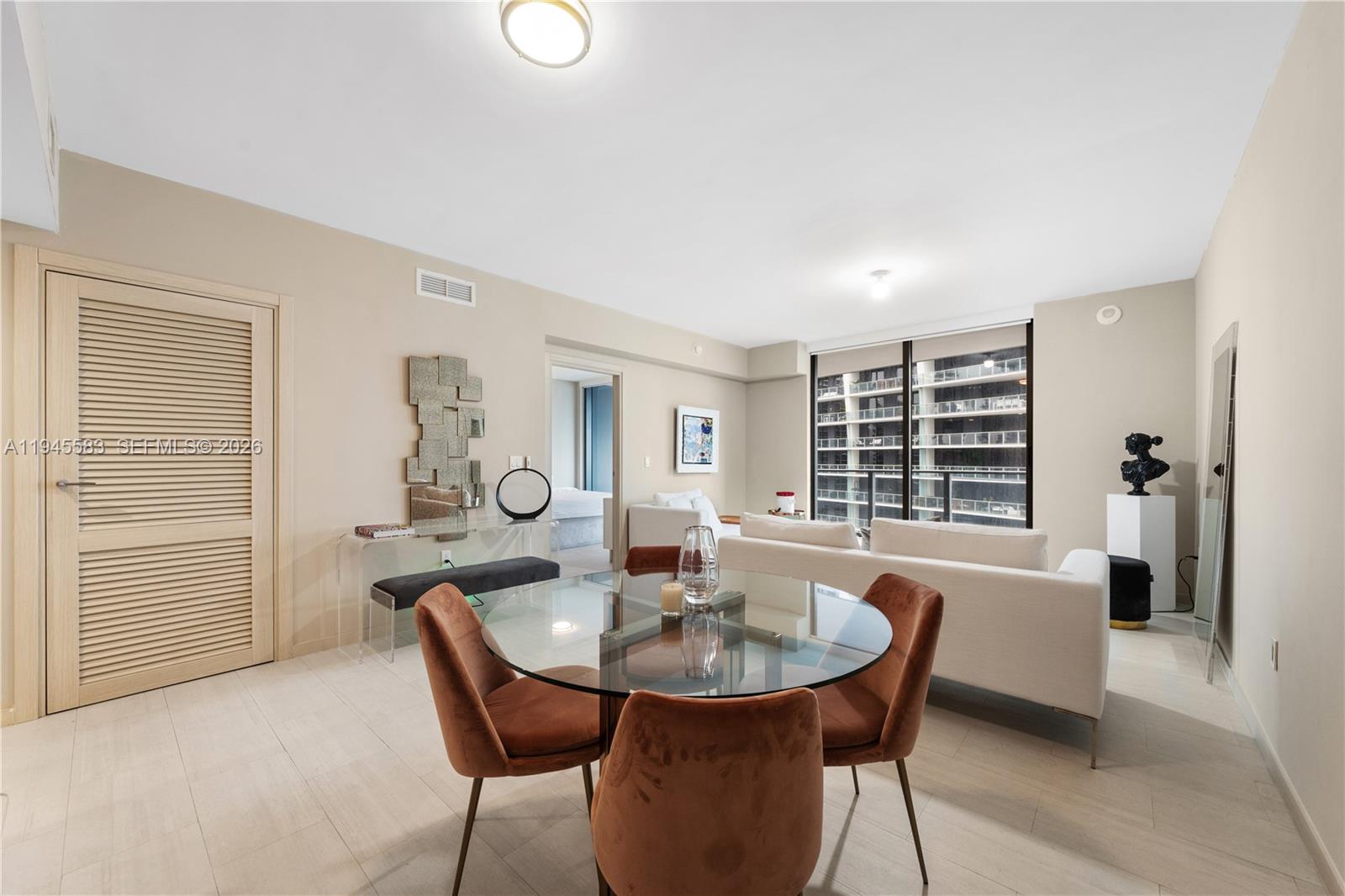 image Brickell Flatiron7