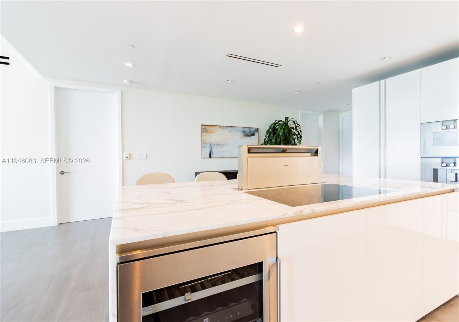 10203 Collins Ave #302 Bal Harbour, FL 33154