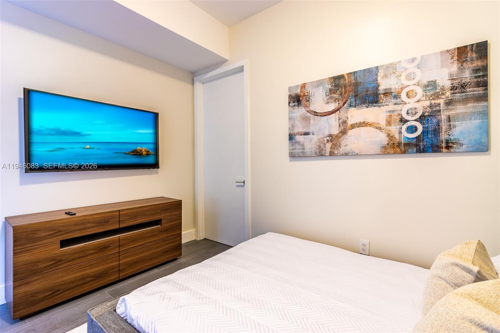 10203 Collins Ave #302 Bal Harbour, FL 33154