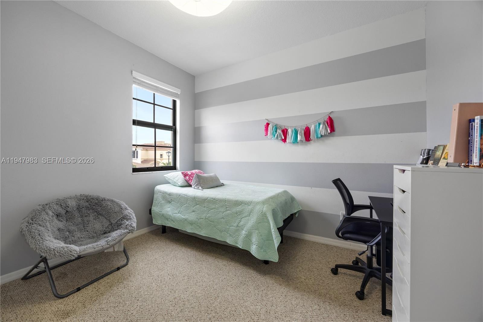 658 NE 193rd Ter Miami, FL 33179