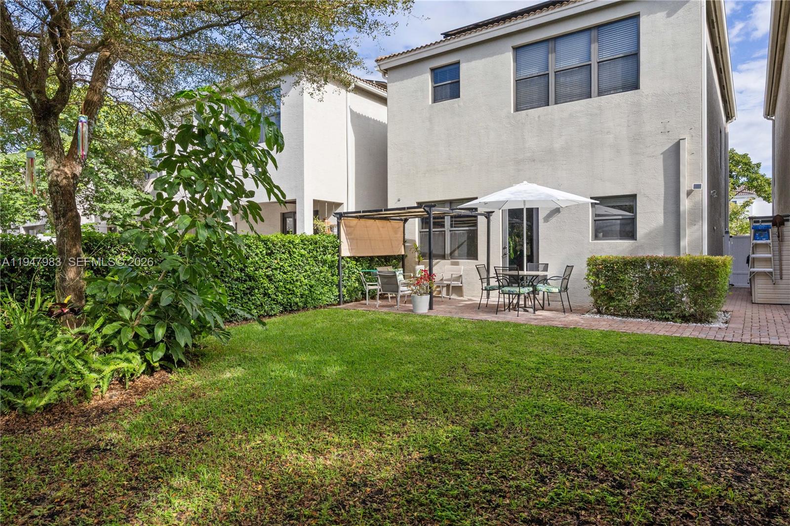 658 NE 193rd Ter Miami, FL 33179