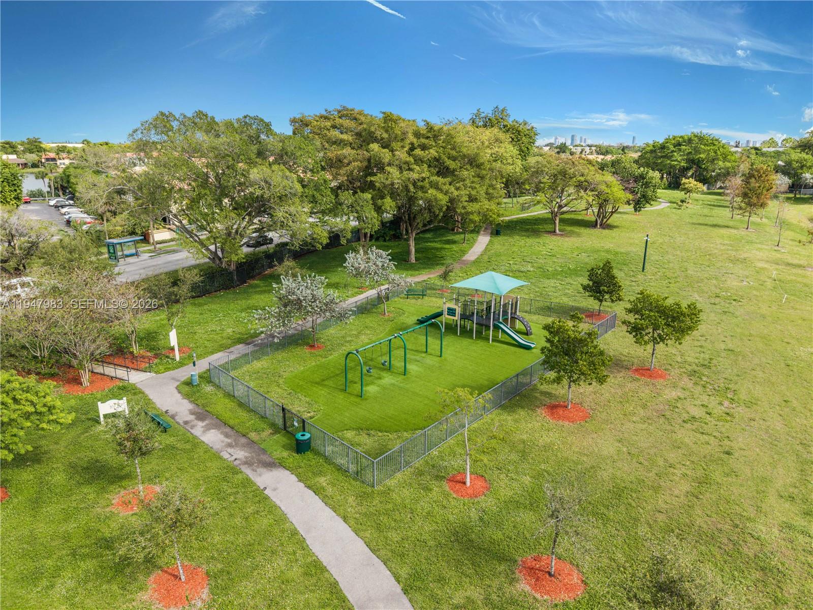 658 NE 193rd Ter Miami, FL 33179