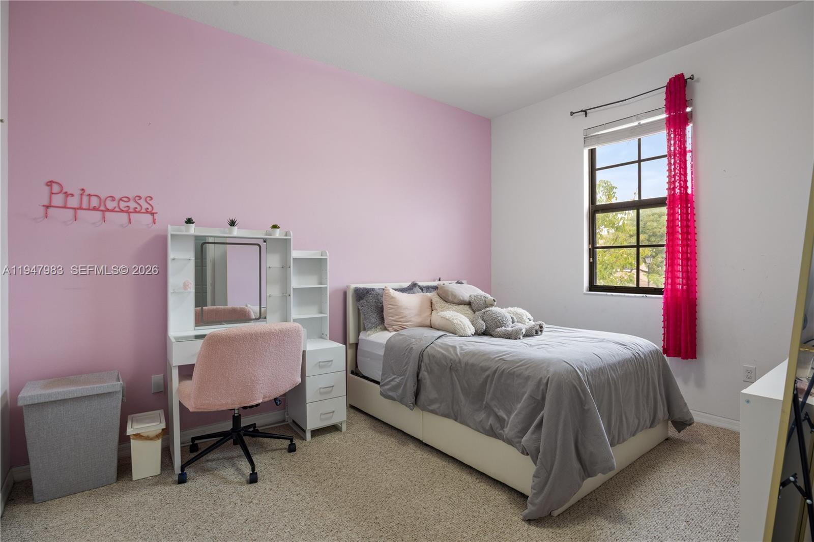 658 NE 193rd Ter Miami, FL 33179