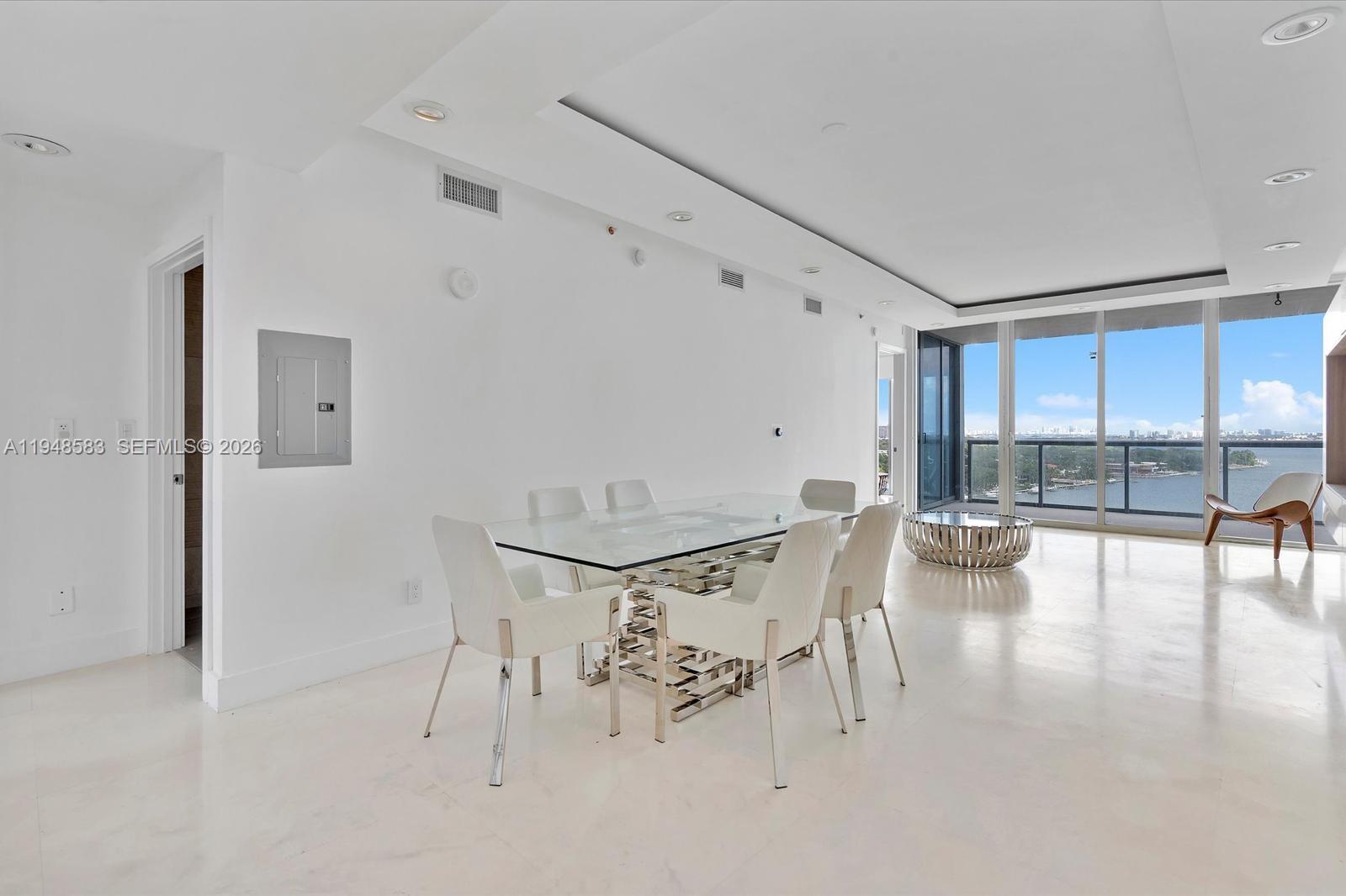 image Blue on the Bay11