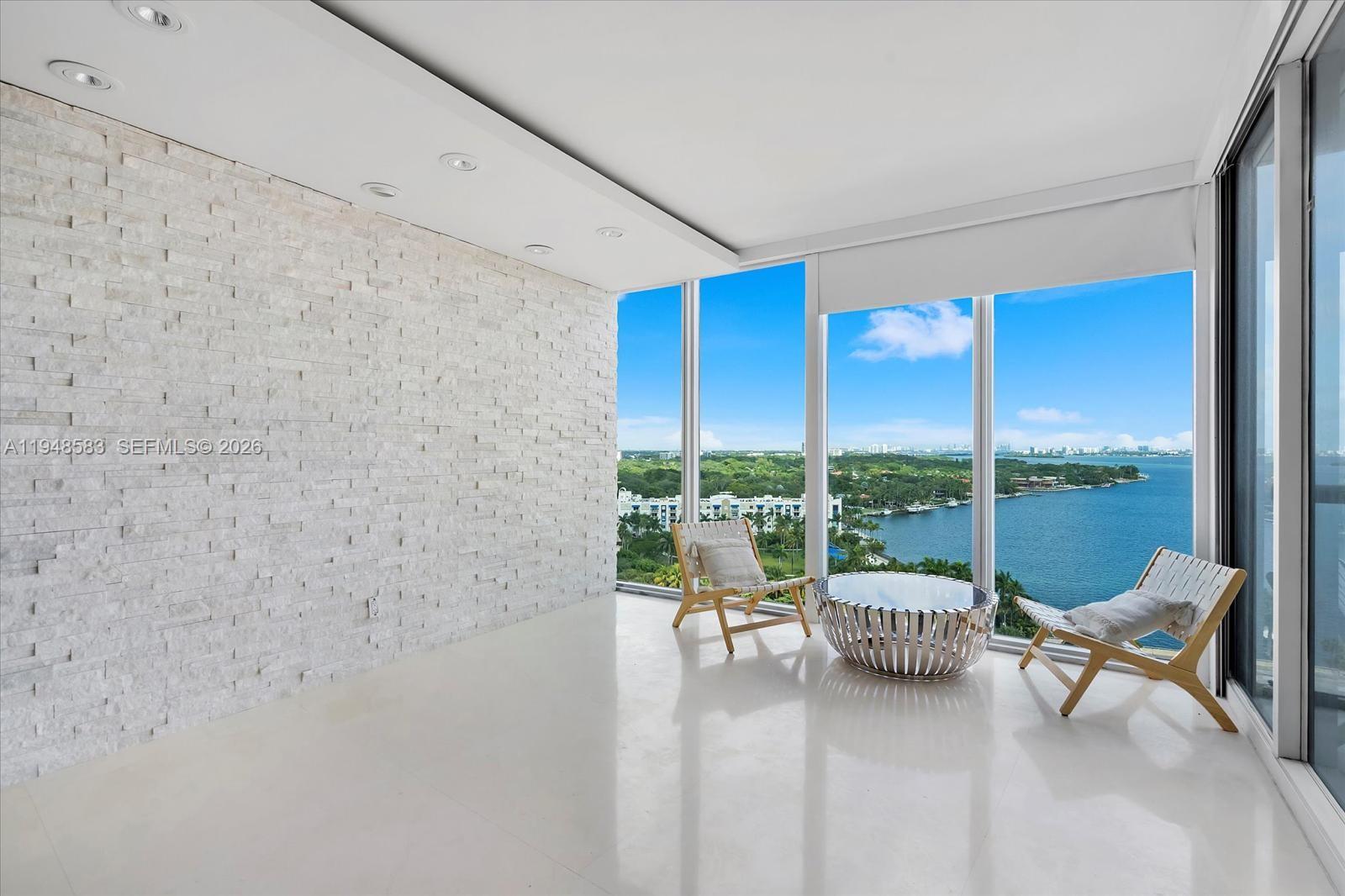 image Blue on the Bay1