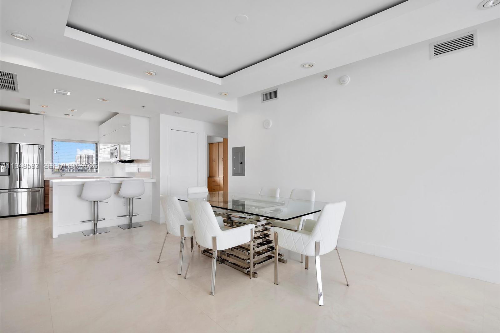 image Blue on the Bay22