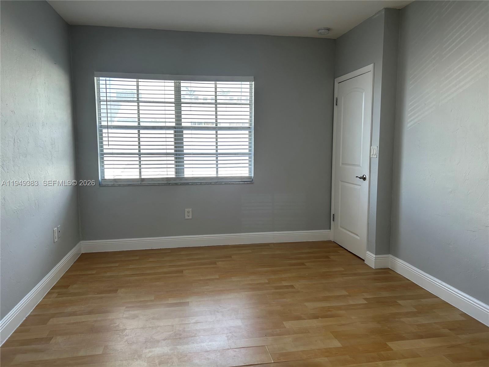 1360 Collins Ave #202 Miami Beach, FL 33139