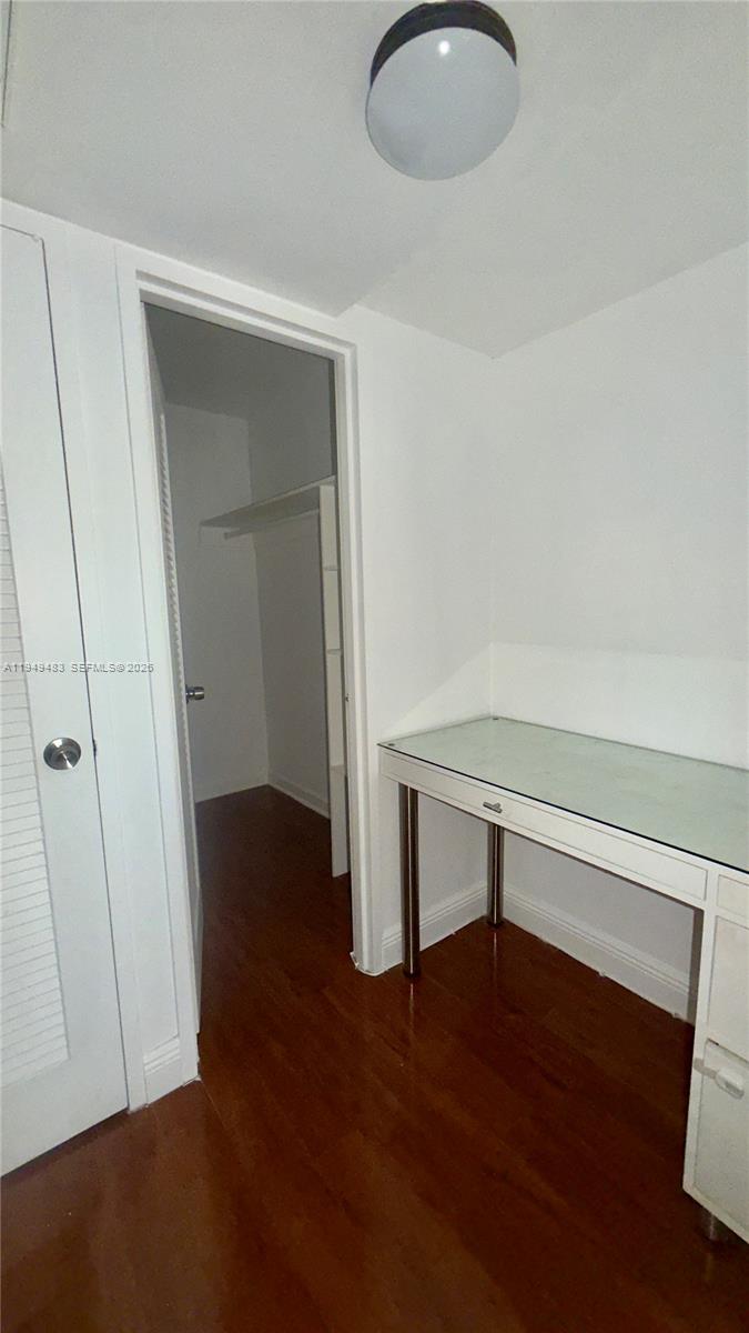 5161 Collins Ave #511 Miami Beach, FL 33140