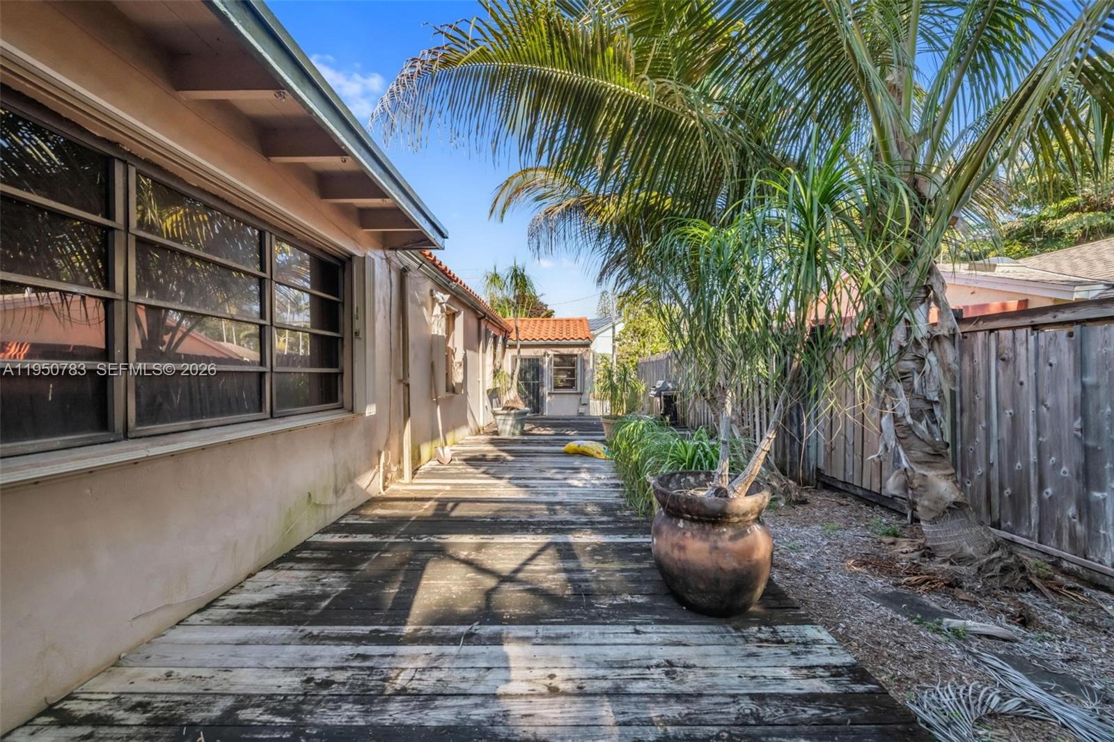 2550 Trapp Ave Coconut Grove, FL 33133