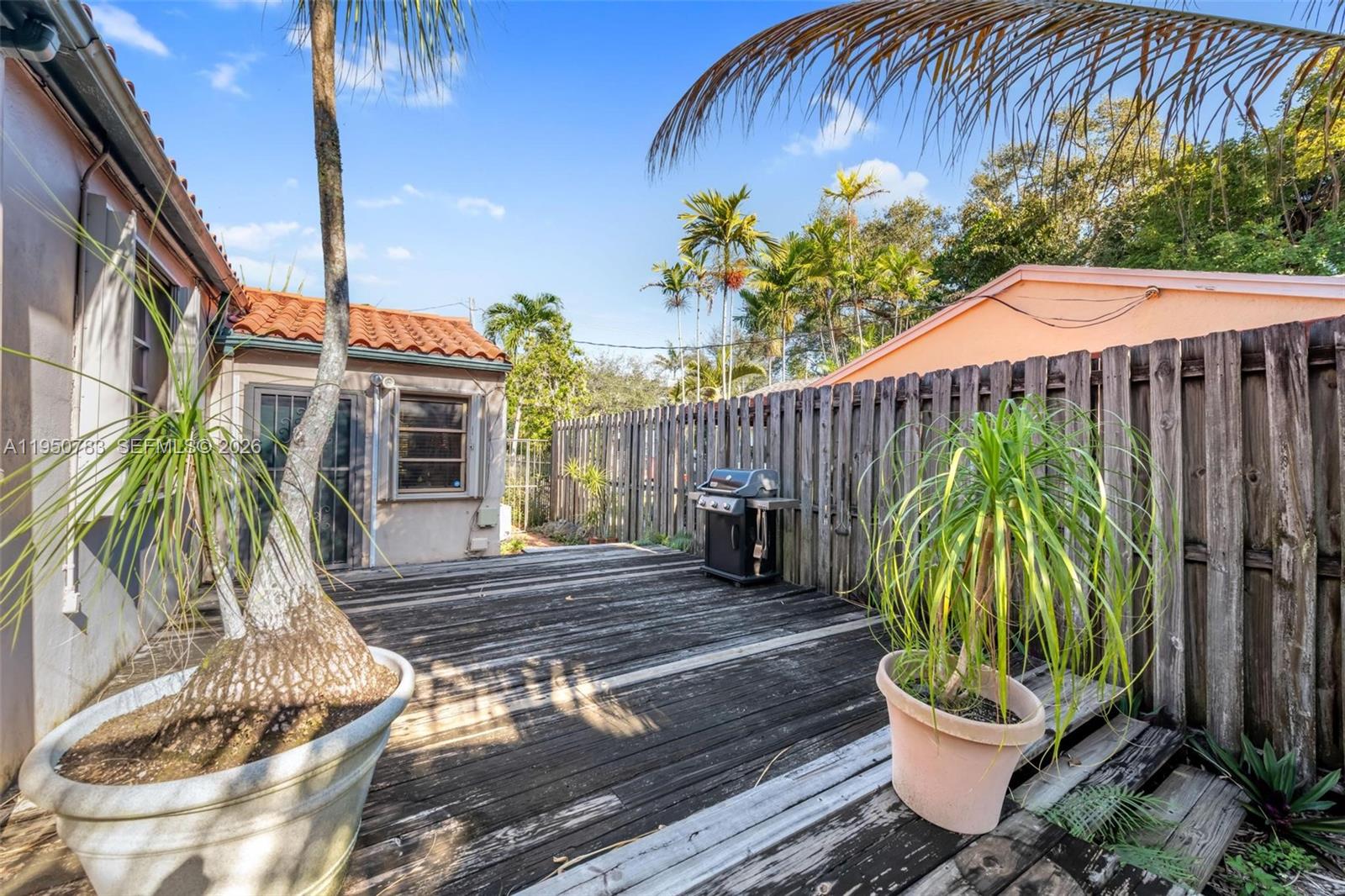 2550 Trapp Ave Coconut Grove, FL 33133