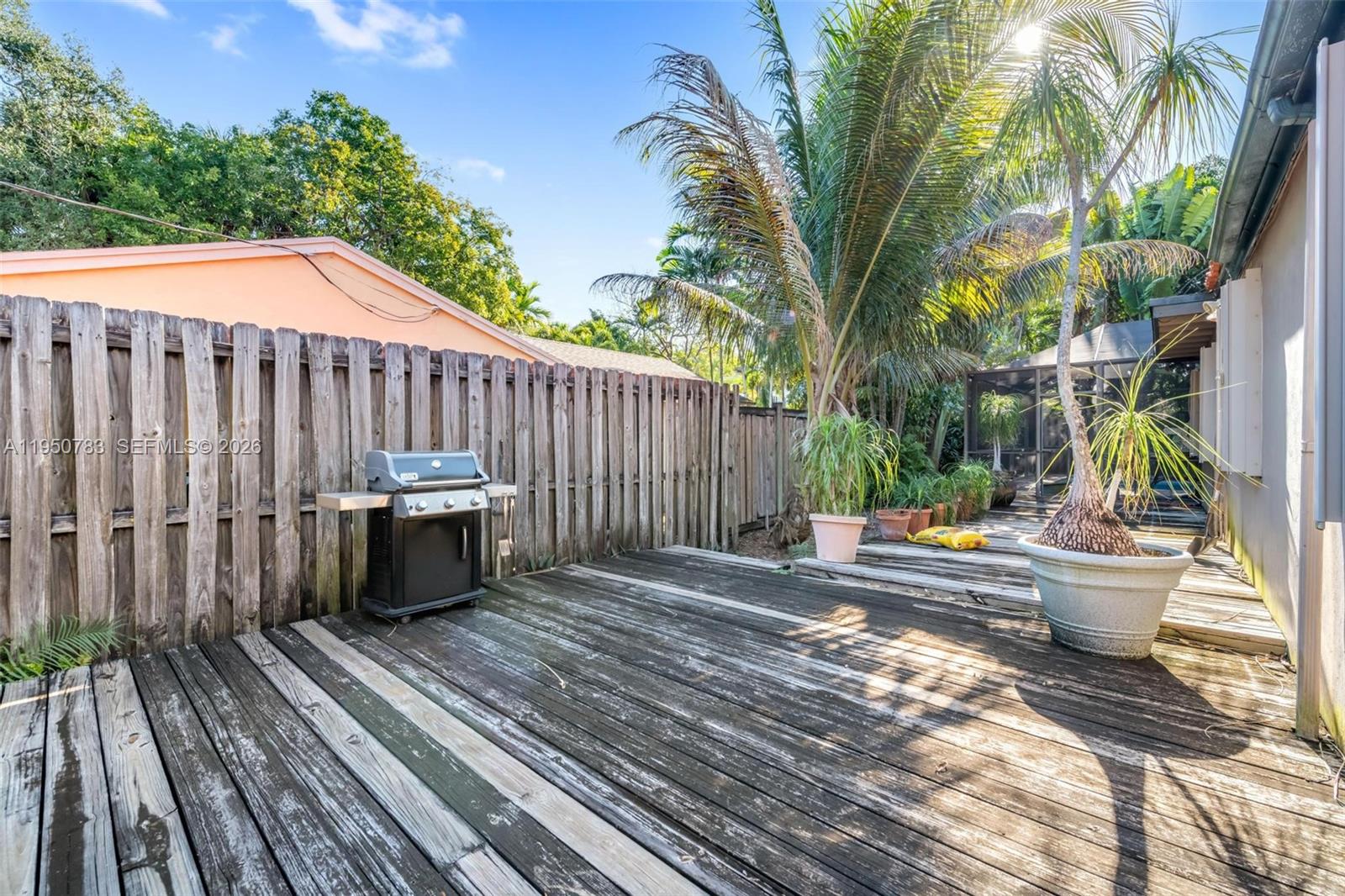 2550 Trapp Ave Coconut Grove, FL 33133