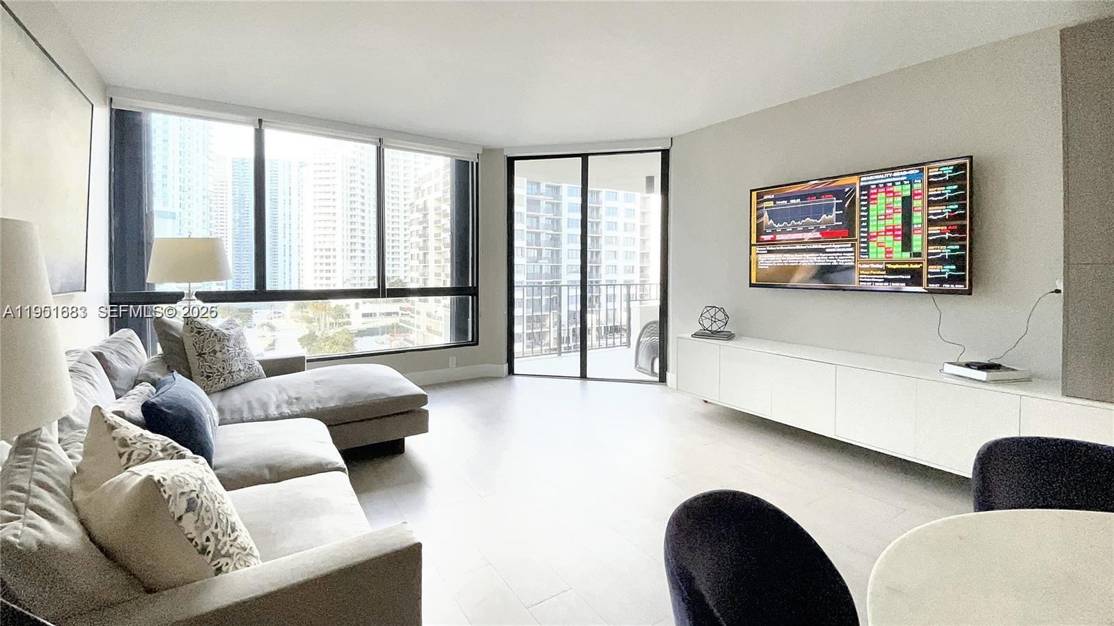 image Brickell Key One14