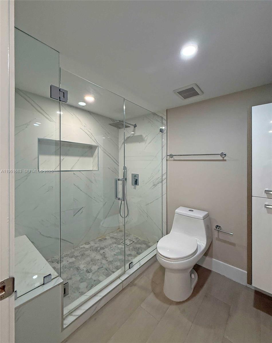 image Brickell Key One19