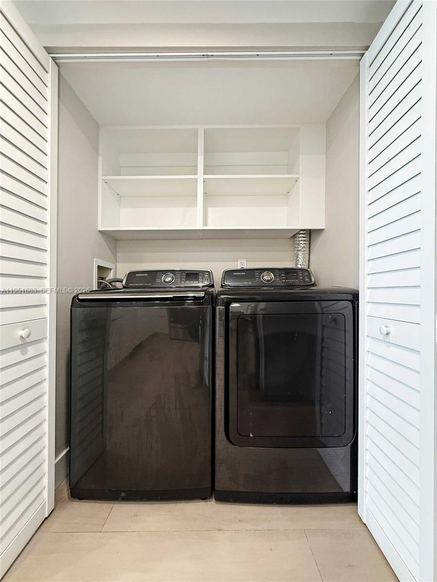 image Brickell Key One26