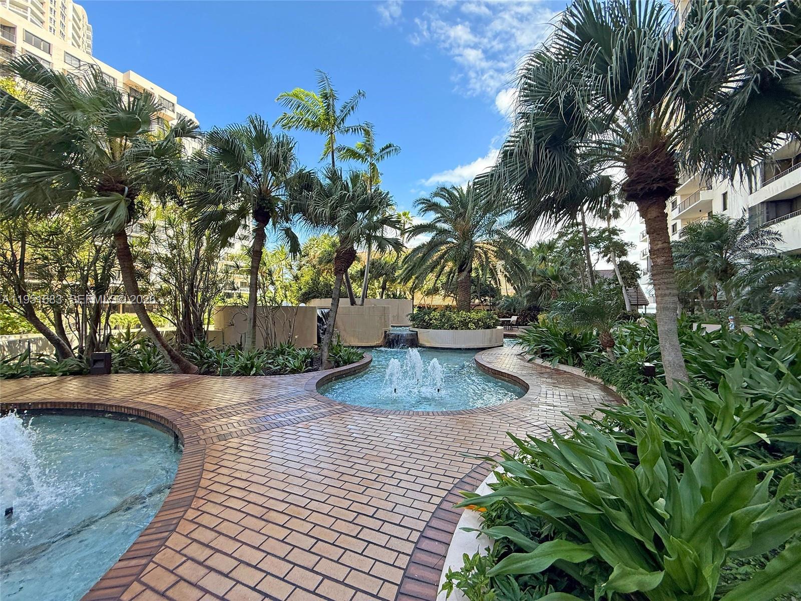 image Brickell Key One36