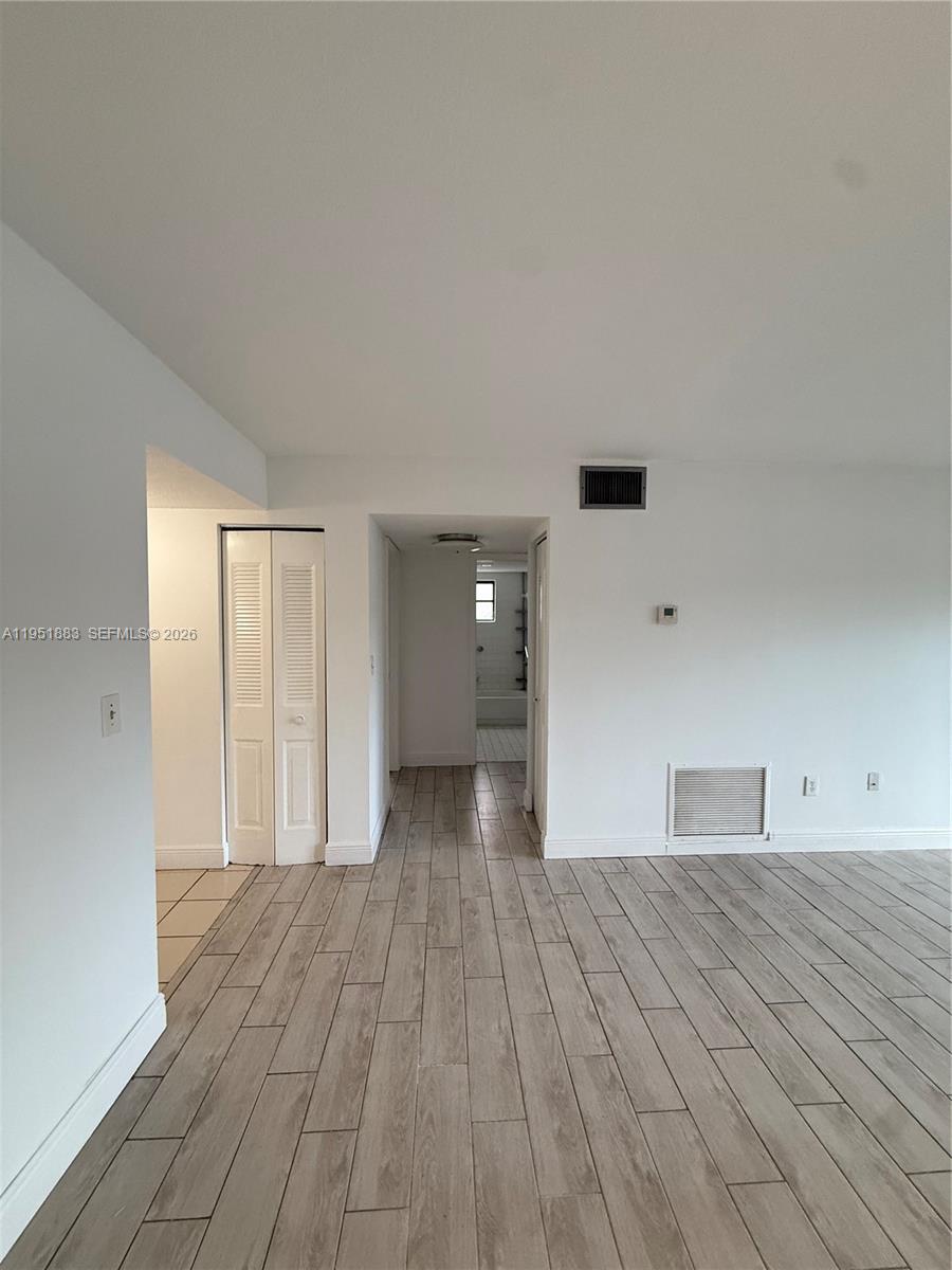 10431 N Kendall Dr #D104 Miami, FL 33176