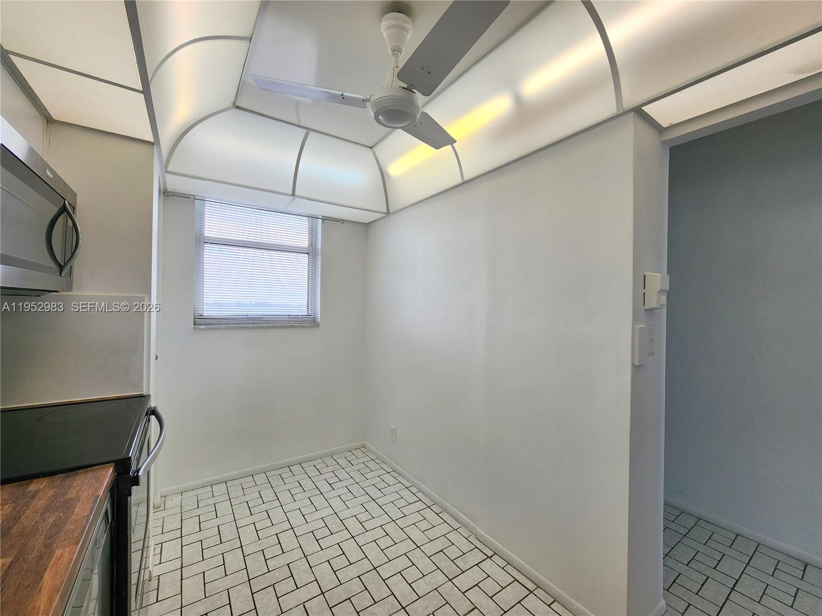 3703 NE 166th St #905 North Miami Beach, FL 33160