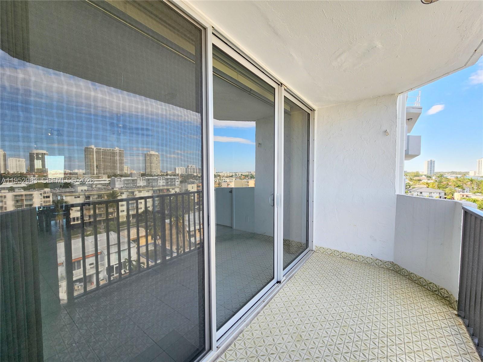 3703 NE 166th St #905 North Miami Beach, FL 33160