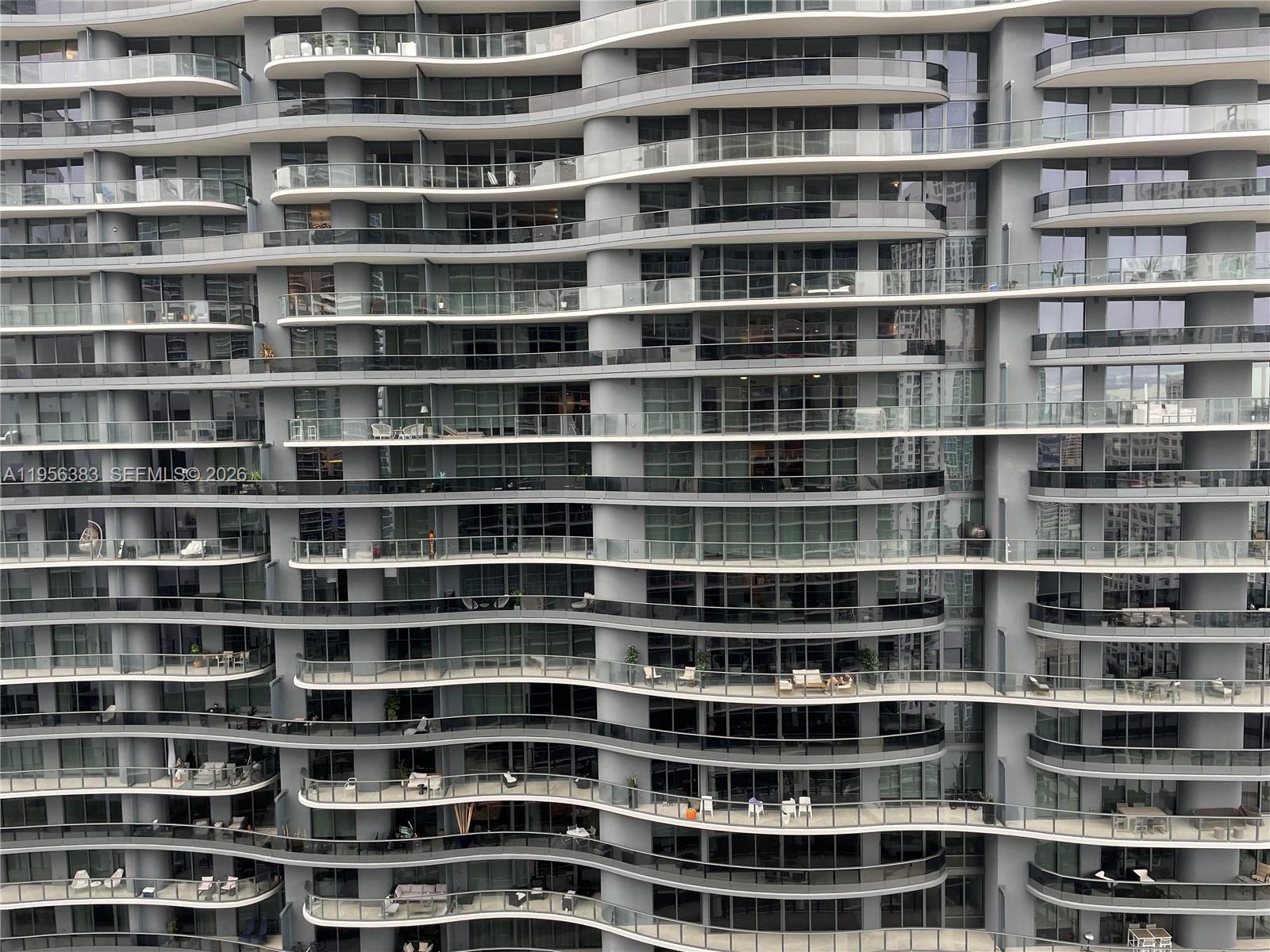 1010 Brickell Ave #3708 Miami, FL 33131